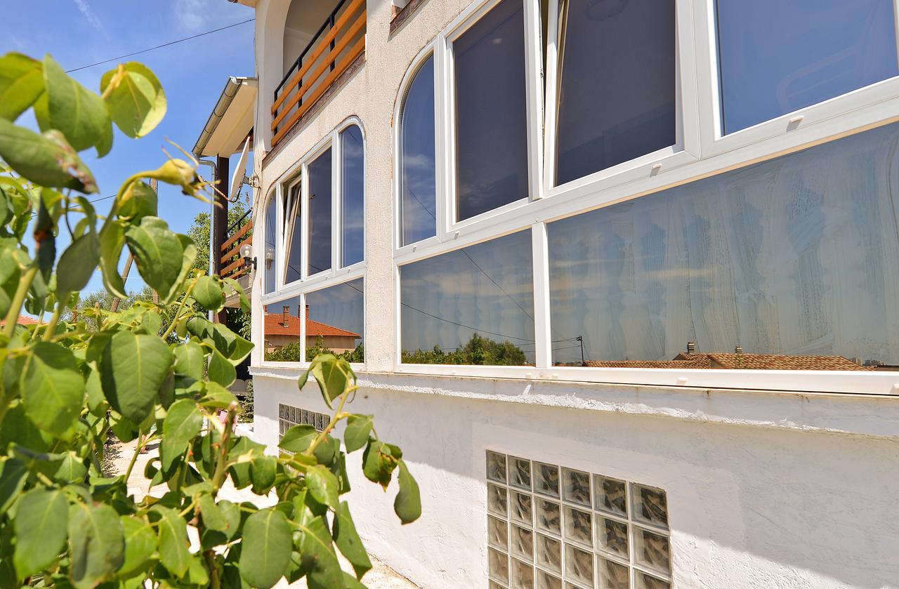Apartments Dino 1374 Pula Exterior photo